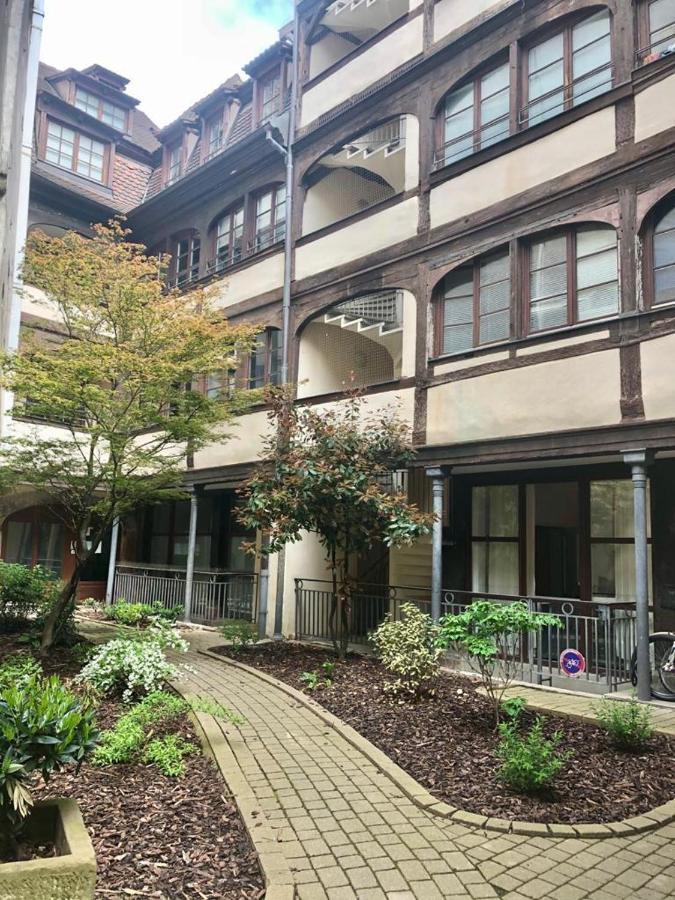 New Duplex De Charme Au Pied De La Cathedrale Carre D'Or Apartment Strasbourg Exterior photo